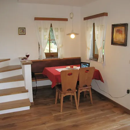 Hébergement de vacances Zidanica Ravbar Ursna Sela