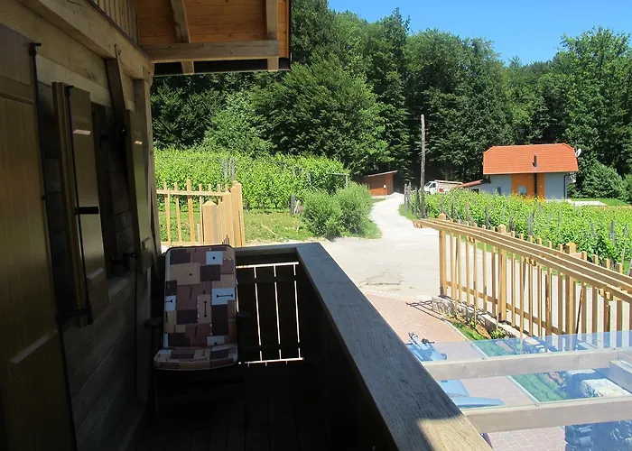 Zidanica Ravbar Ursna Sela