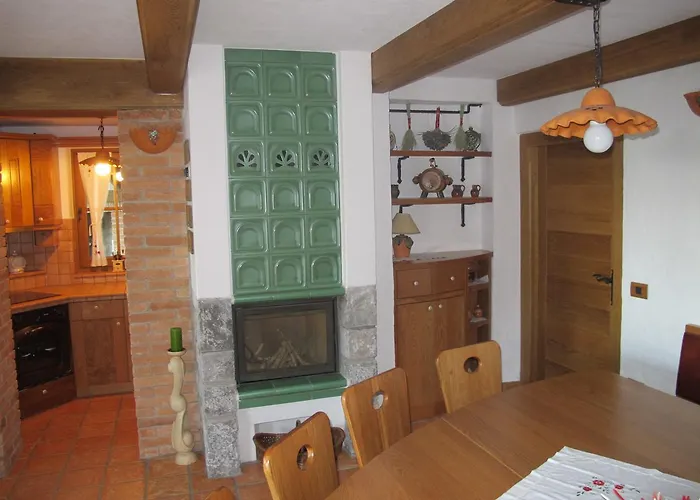 Zidanica Ravbar Ursna Sela